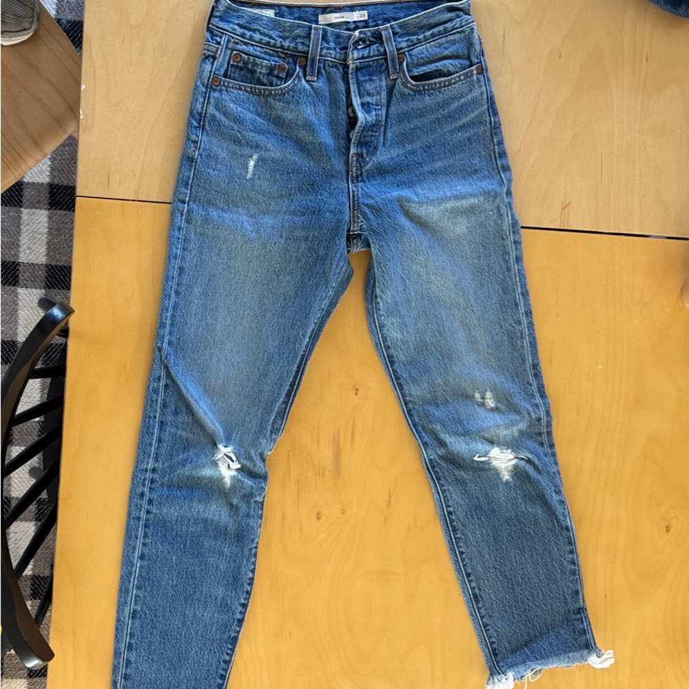 Levi’s size 25 women’s high rise